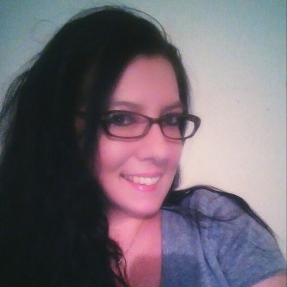 Meet your Posher, Elizabeth - Picture 1 of 1